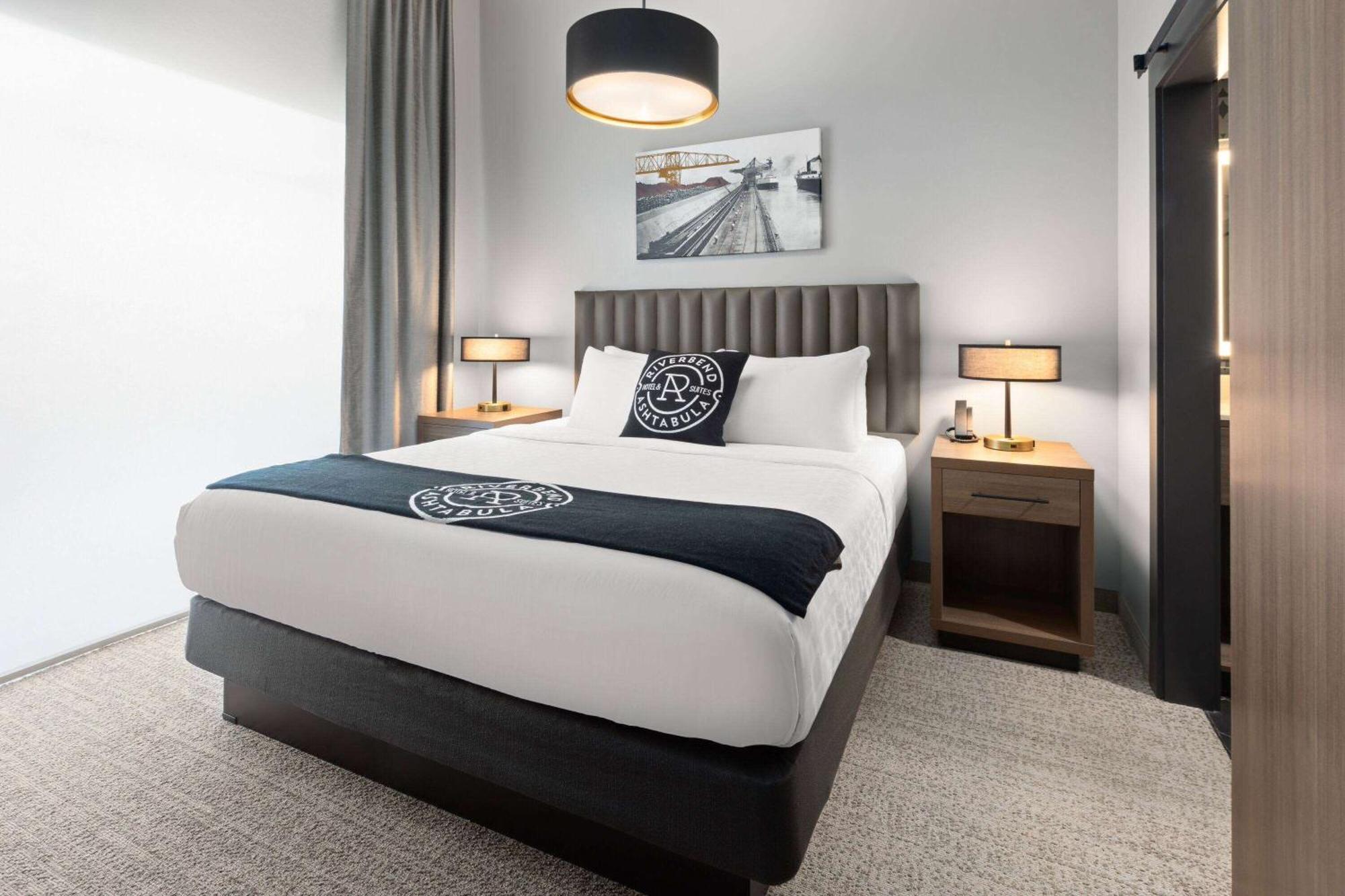 Riverbend Hotel And Suites, Trademark Collection By Wyndham Ashtabula Eksteriør billede