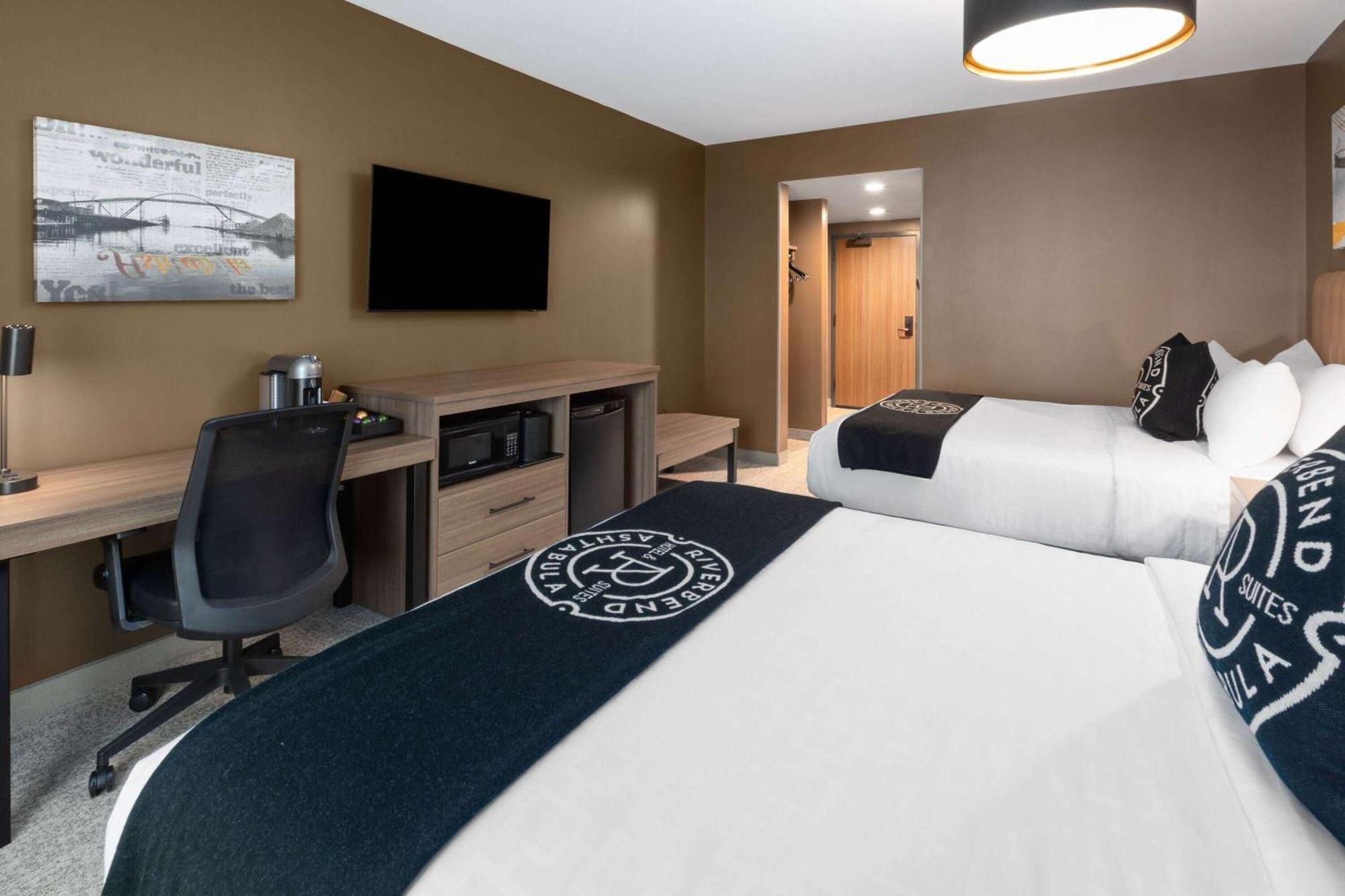 Riverbend Hotel And Suites, Trademark Collection By Wyndham Ashtabula Eksteriør billede